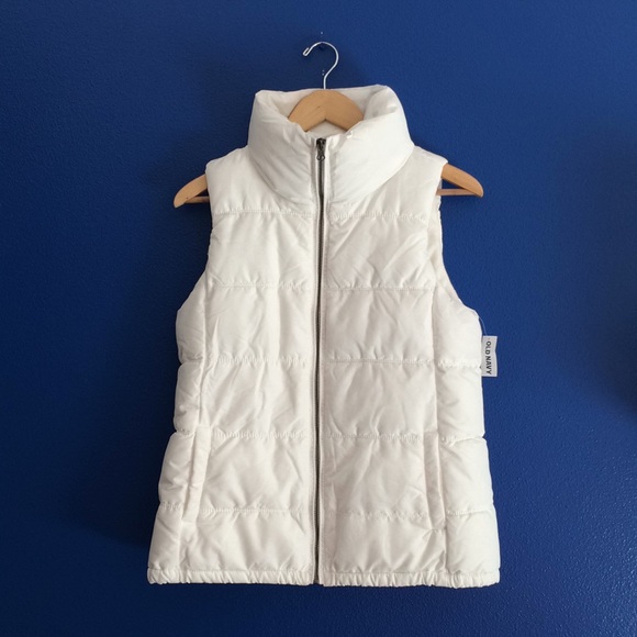 Old Navy Jackets & Blazers - LAST CHANCE donating: Old navy puffer vest white